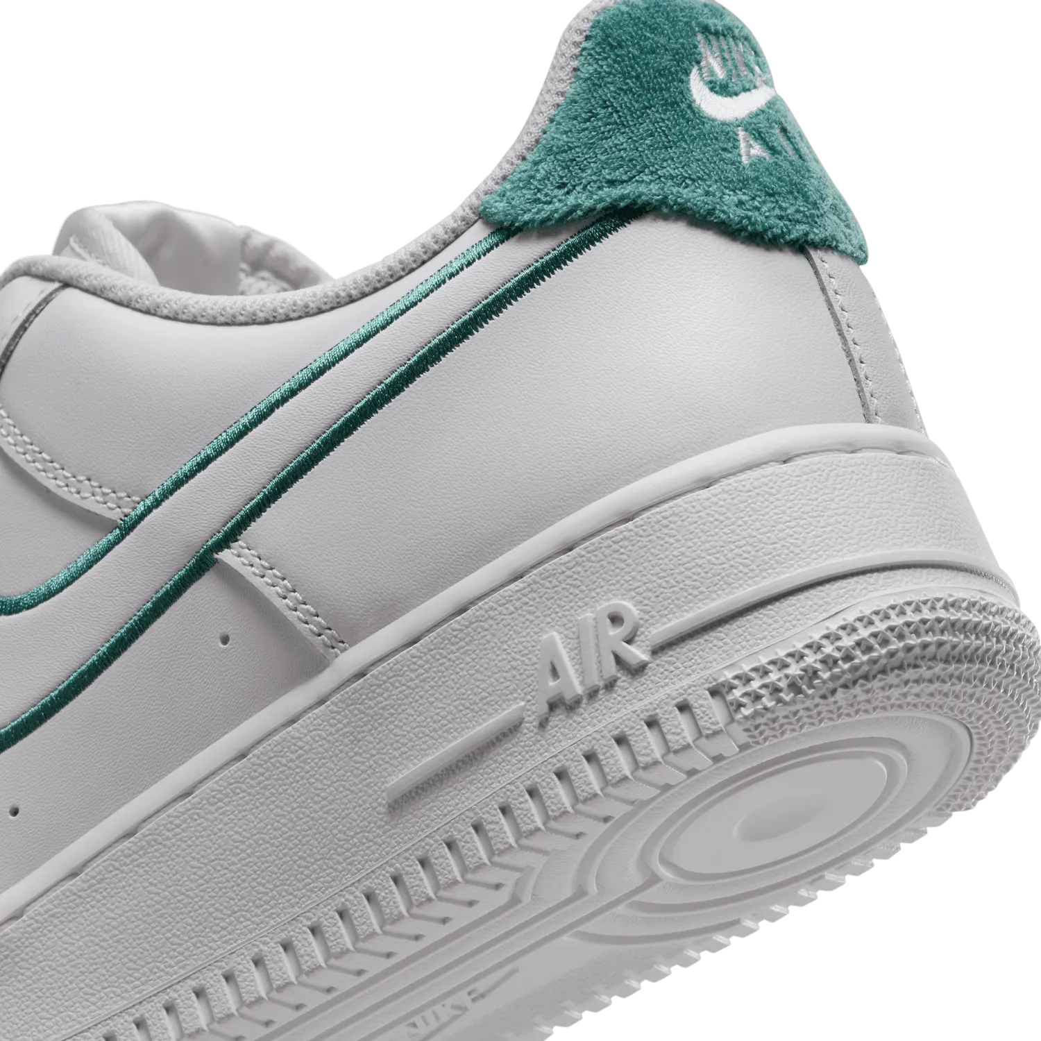 Air Force 1 '07 LV8 'Resort and Sport'