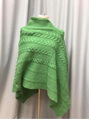 ARAN SWEATER MARKET SIZE ONE SIZE Ladies JACKET