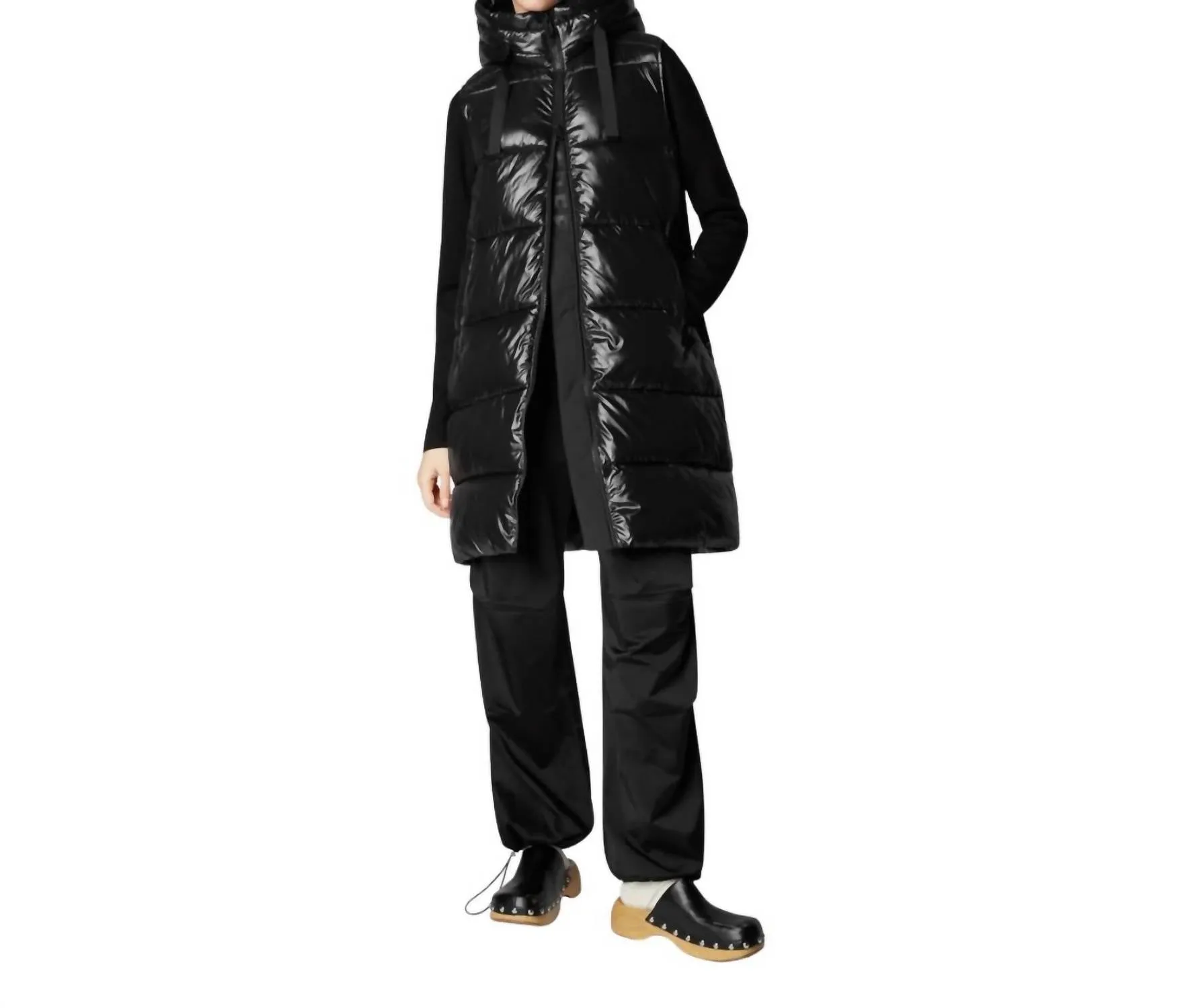 Iria Long Hooded Puffer Vest In Black