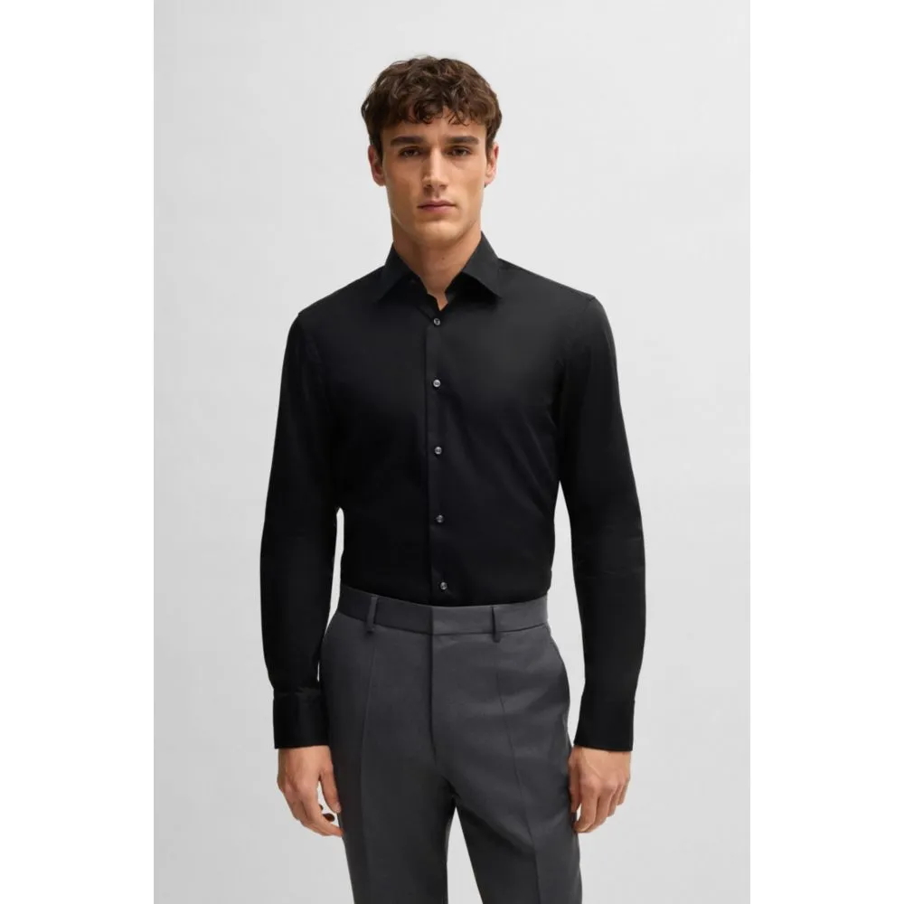 Slim-fit shirt in easy-iron cotton poplin
