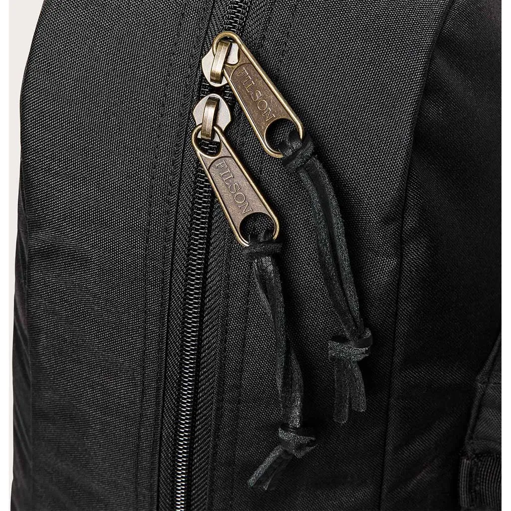 Surveyor 25L Backpack Filson Clothing